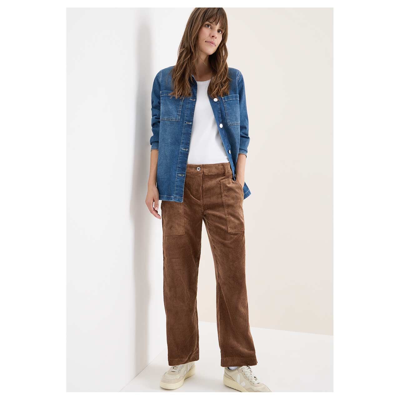 Damen Ankle Cordhose Neele von Cecil in Braun, Ganzkörperansicht am Model