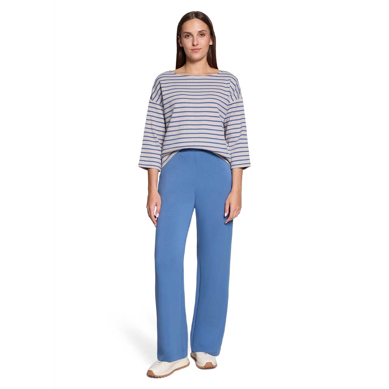 Damen 3/4 Arm Shirt von Betty Barclay in Blau gestreift, Ganzkörperansicht am Model