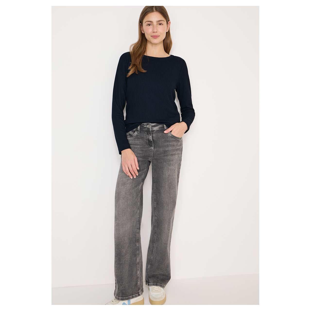 Damen Langarm Shirt Vertical Structure Boatneck von Cecil in Dunkelblau gestreift, Ganzkörperansicht am Model