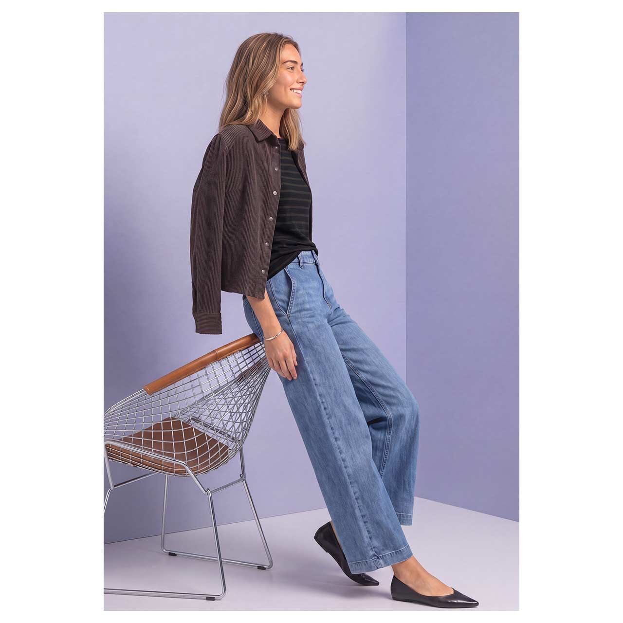 Damen 3/4 Arm Shirt Basic U-Boat von Street One in Dunkelblau gestreift, Ganzkörperansicht am Model