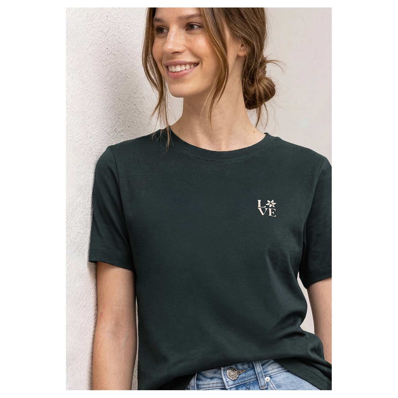Damen T-Shirt Basic Chest Print von Street One in Dunkelgrün mit Print, Vorderansicht am Model
