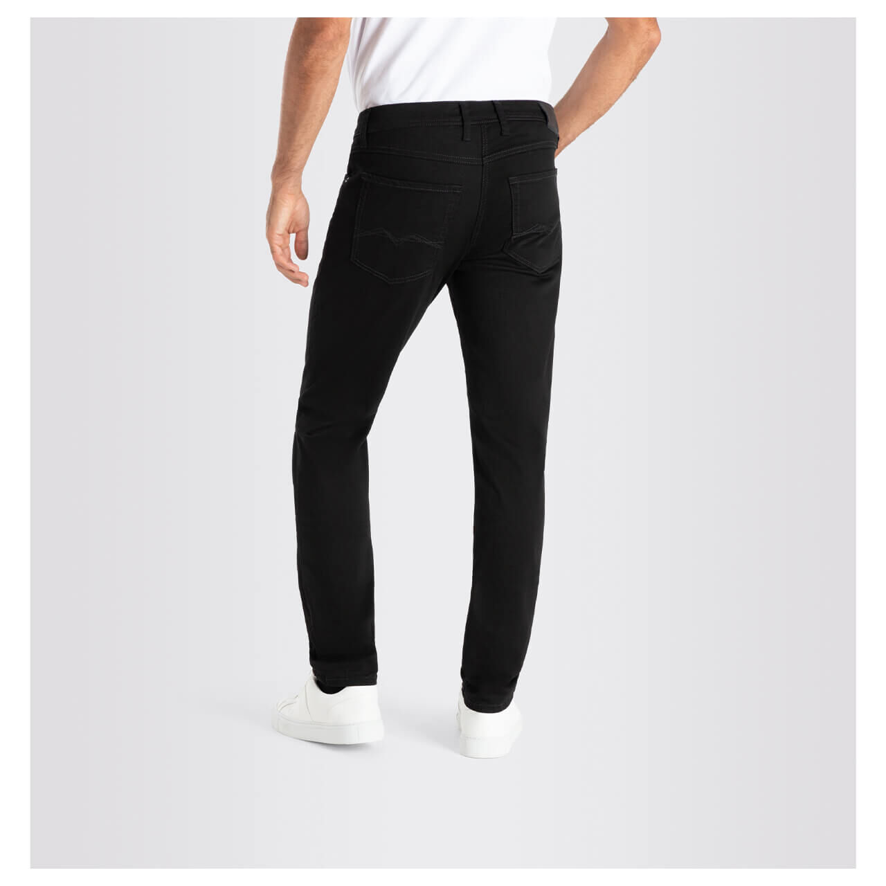 MAC Flexx Jeans stay black