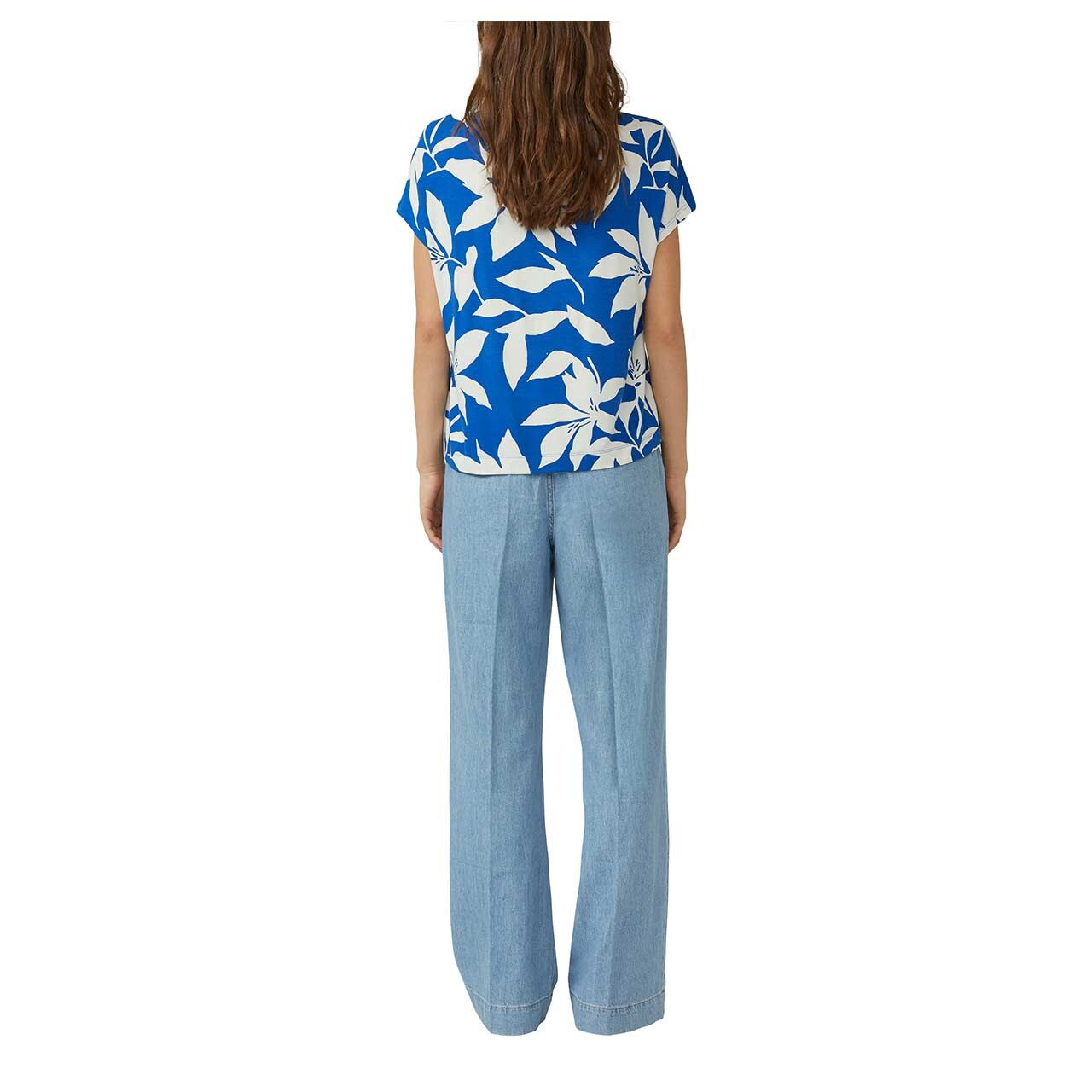 s. Oliver Damen T-Shirt in Blau mit Print mit der Farbnummer 56A2, Rückansicht am Model