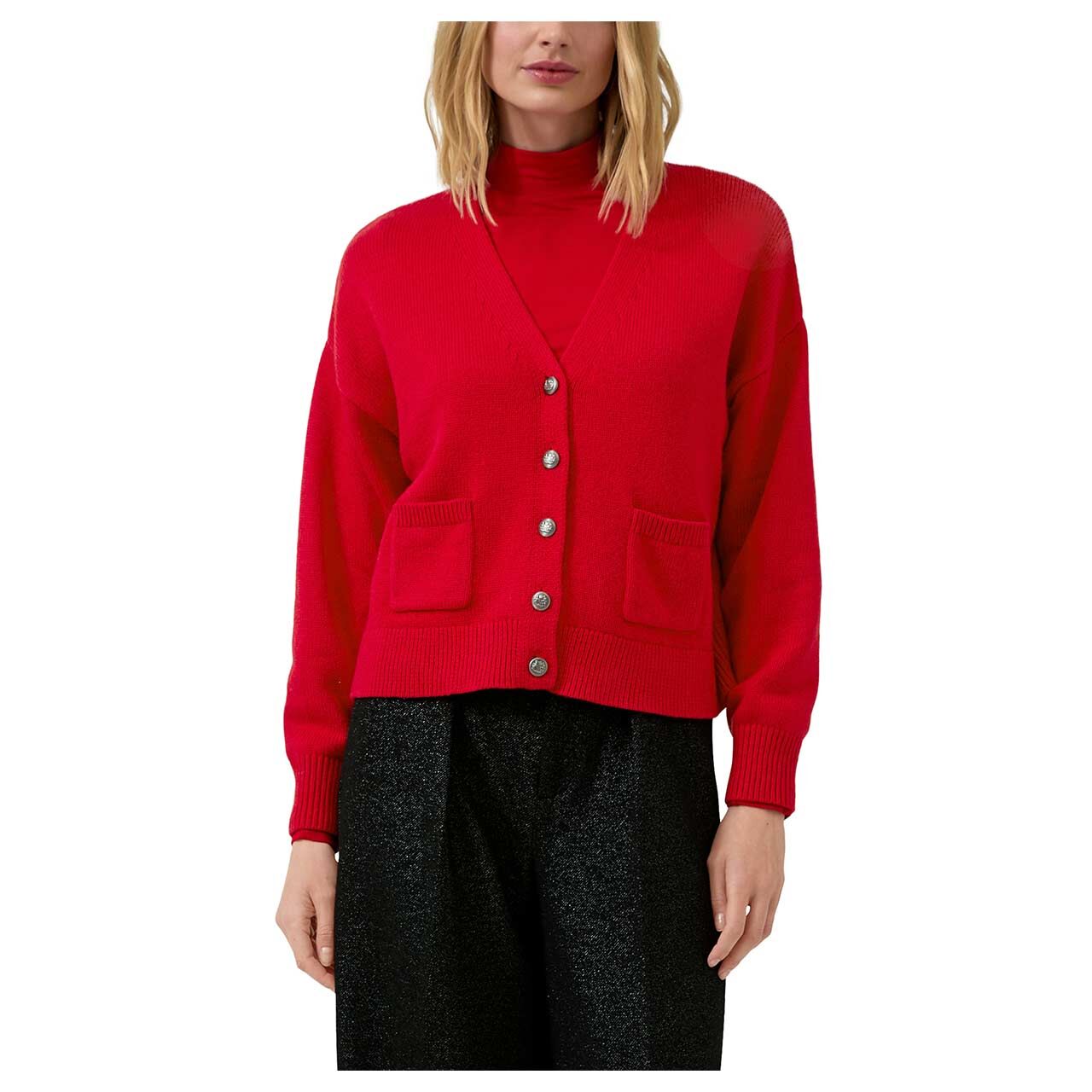 Damen Strickjacke von s.Oliver in Rot, detaillierte Vorderansicht am Model