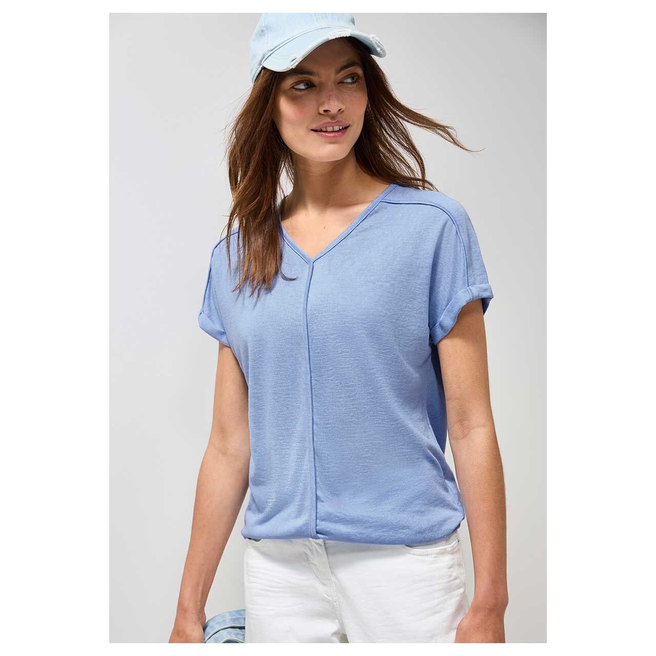 Damen T-Shirt Solid von Cecil in Hellblau, Nahansicht am Modell
