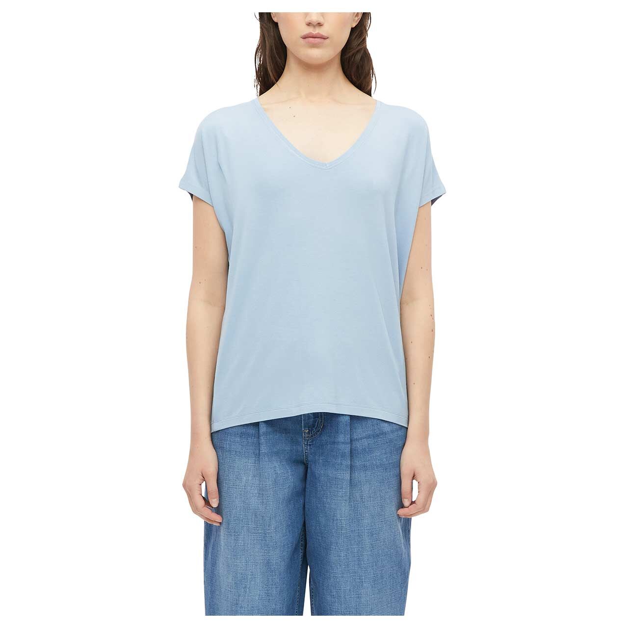 s. Oliver Damen T-Shirt in Hellblau, Vorderansicht am Model