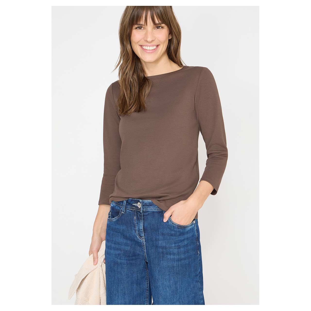 Damen 3/4 Arm Shirt Basic Boatneck von Cecil in Braun, Vorderansicht am Model