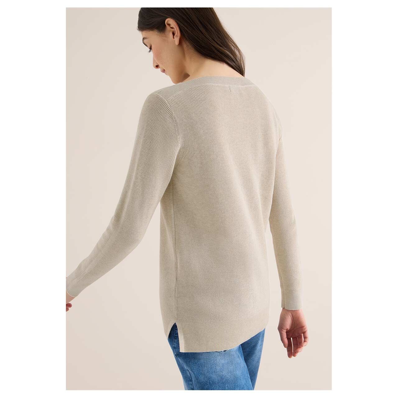 Damen Pullover Structured Boatneck in Beige meliert, Seitenansicht am Model