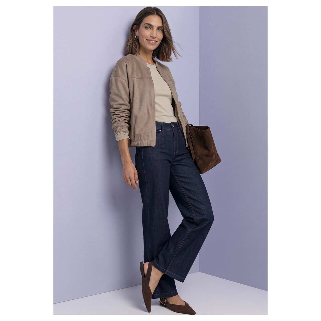 Damen Velours Jacke Jacket With Gathering von Street One in Beige, Ganzkörperansicht