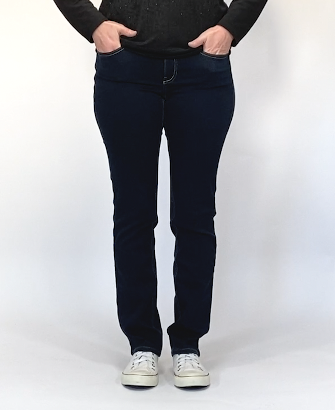 MAC Angela Jeans tinted blue