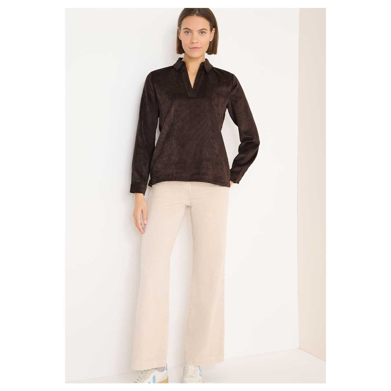 Damen Langarm Cord Bluse Corduroy Splitneck von Cecil in Dunkelbraun, Ganzkörperansicht am Model
