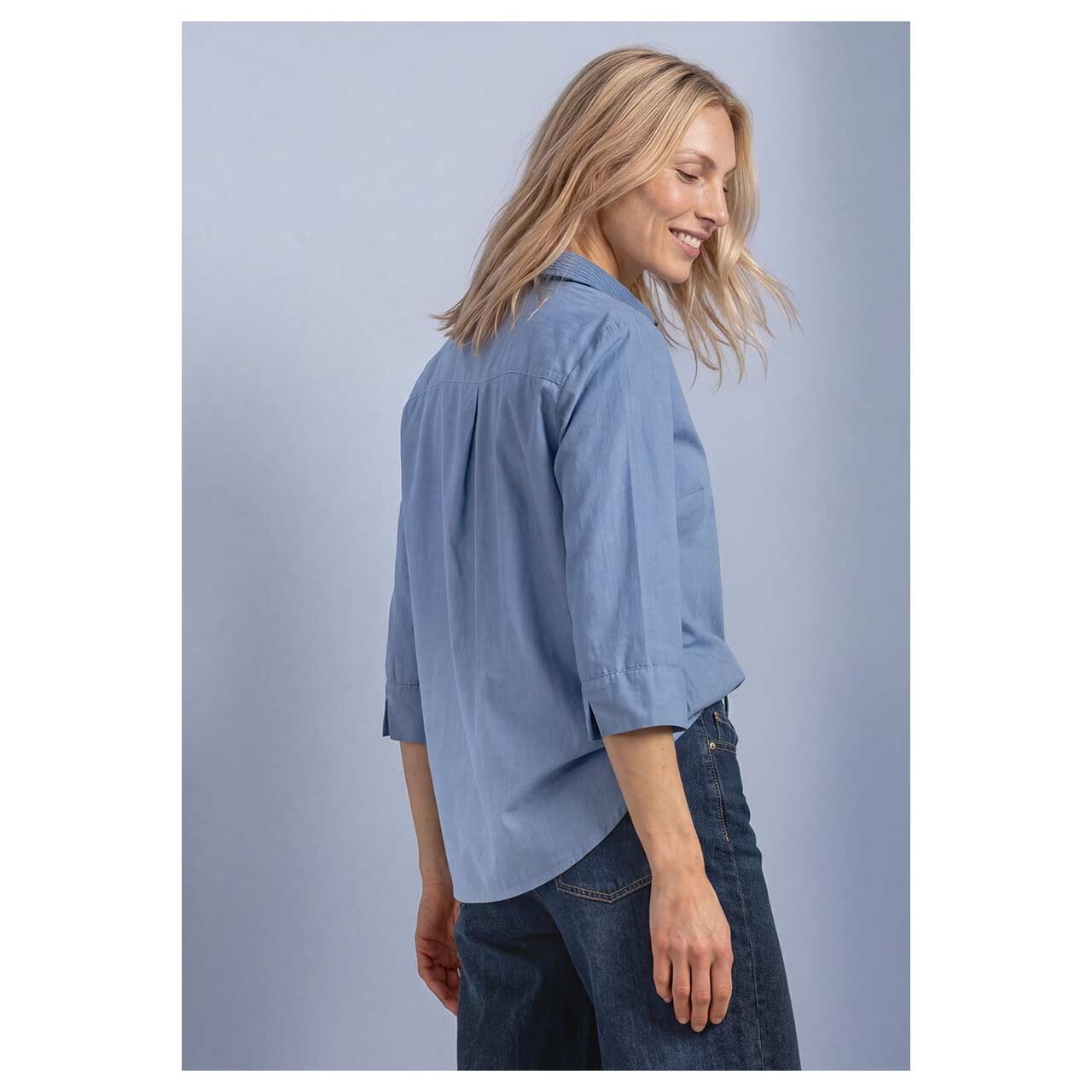 Damen 3/4 Arm Cord Bluse Corduroy Mix Shirtcollar von Street One in Hellblau, Rückansicht am Model
