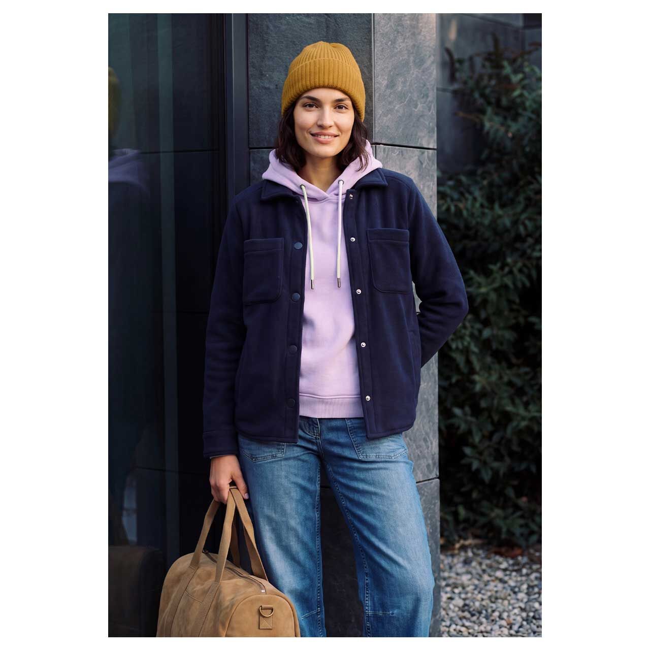 Damen Mütze Solid Knit Cap von Cecil in Goldgelb meliert, Vorderansicht am Model