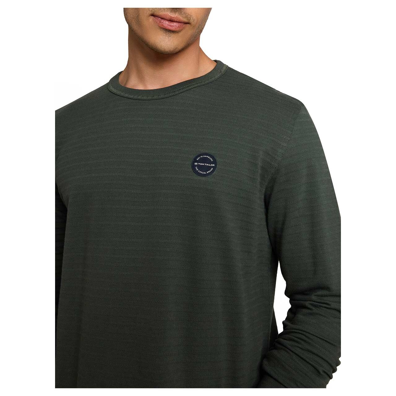 Herren Langarm Shirt von Tom Tailor in Olivgrün, Detailansicht Model vorne