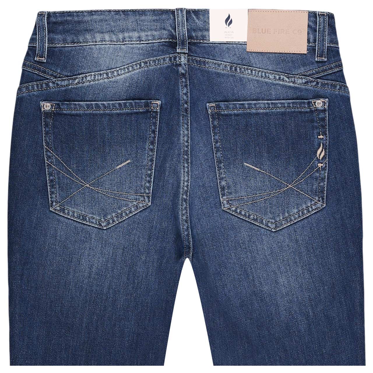 Damenjeans Alicia von Blue Fire in Blau verwaschen, detaillierte Rückansicht