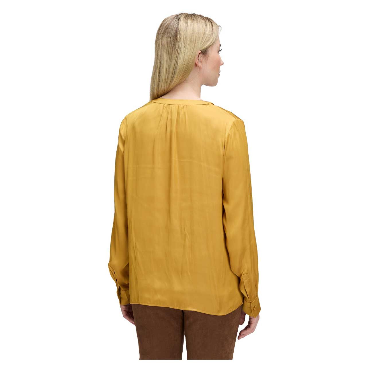 Damen Langarm Bluse von Betty Barclay in Gelb, Rückansicht am Model