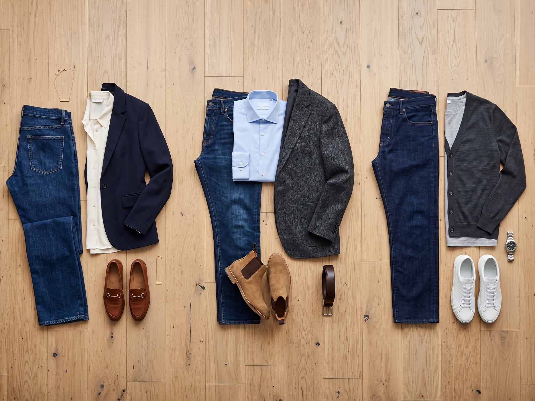 Zu sehen sind drei Kombinationen aus dunklen Jeans mit Blazer, Hemd oder Cardigan sowie Loafern, Boots und wei&szlig;en Sneakern.