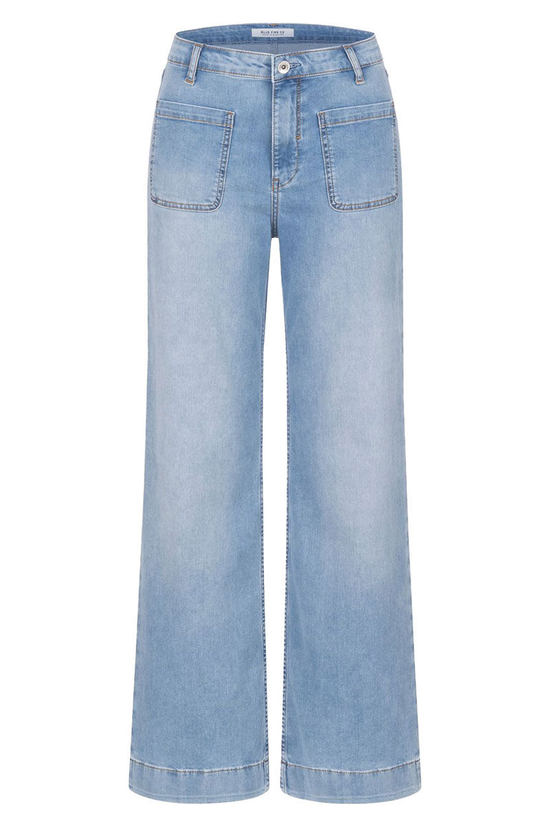 Vorderansicht der Blue Fire Judy Damenjeans in Blau