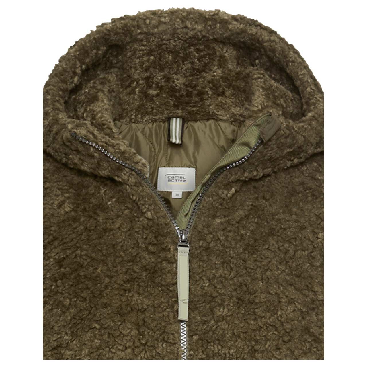 Damen Teddymantel von Camel active in Dunkelgrün, Detailansicht Kapuze vorne