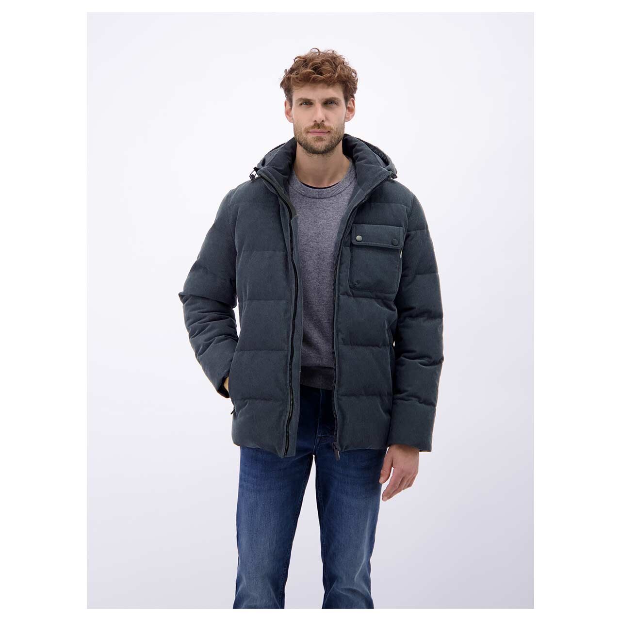 Herren Cord Jacke von Lerros in Dunkelblau, Vorderansicht am Model