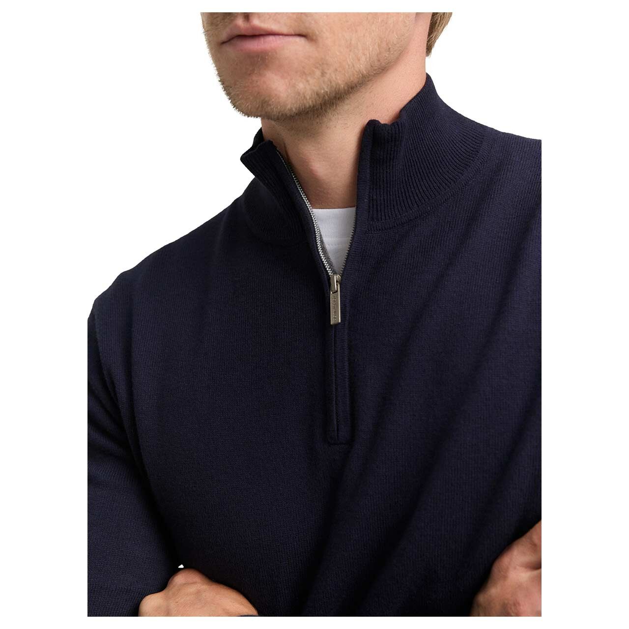 Herren Pullover Troyer Cashmere Knitted von Tom Tailor in Dunkelblau meliert, Detailansicht am Model