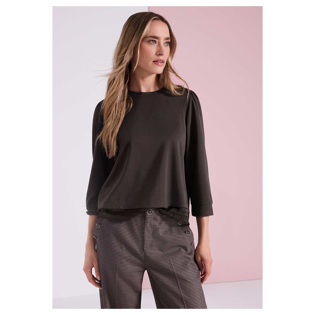 Street One Damen 3/4 Arm Shirt Lace Bottom in Dunkelbraun, Vorderansicht Model