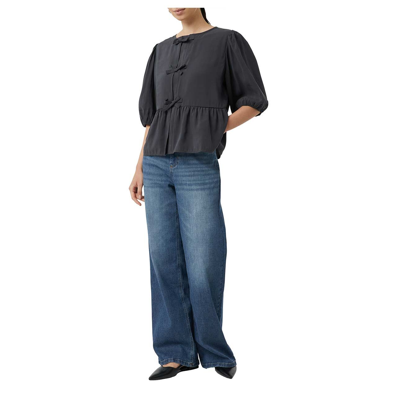 Damen Kurzarm Bluse von Comma in Dunkelgrau, Ganzkörperansicht am Model