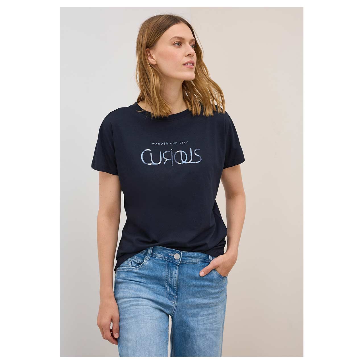 Damen T-Shirt Multicolor Curious von Cecil in Dunkelblau, Vorderansicht am Model