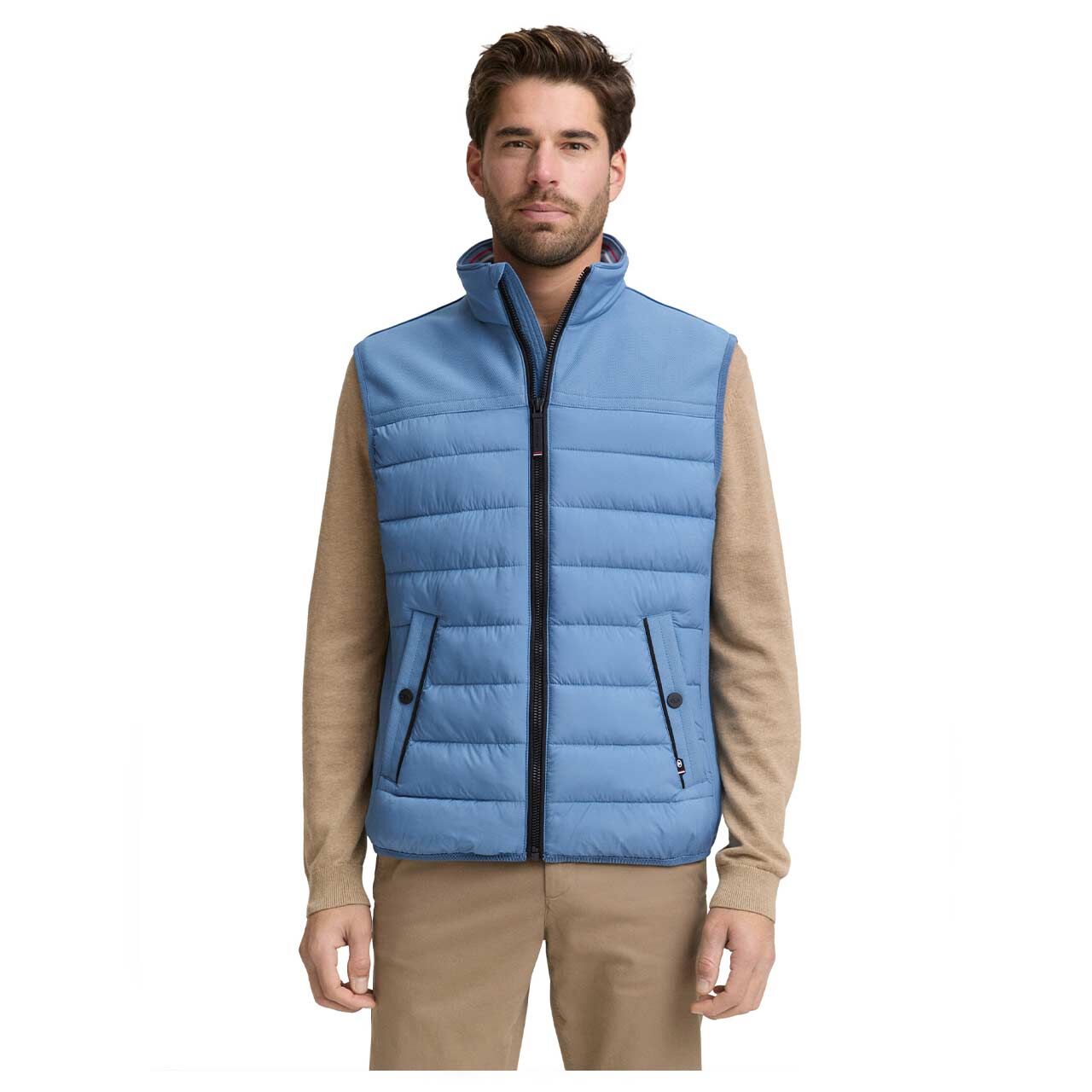 Herren Weste Hybrid Vest von Tom Tailor in Blau, Vorderansicht am Model