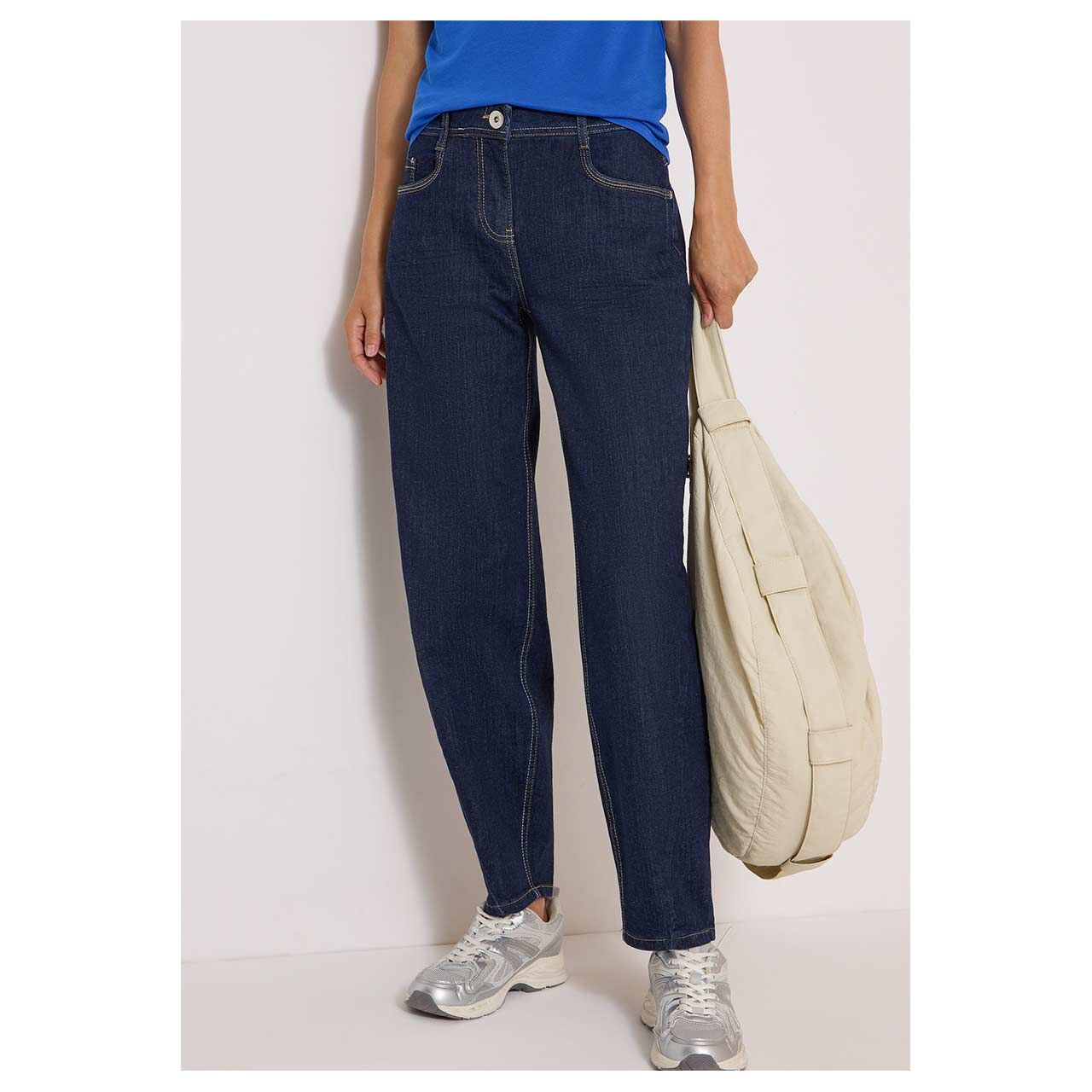 Damen Ankle Jeans Scarlett Barrel von Cecil in Dunkelblau, Vorderansicht gestylt am Model