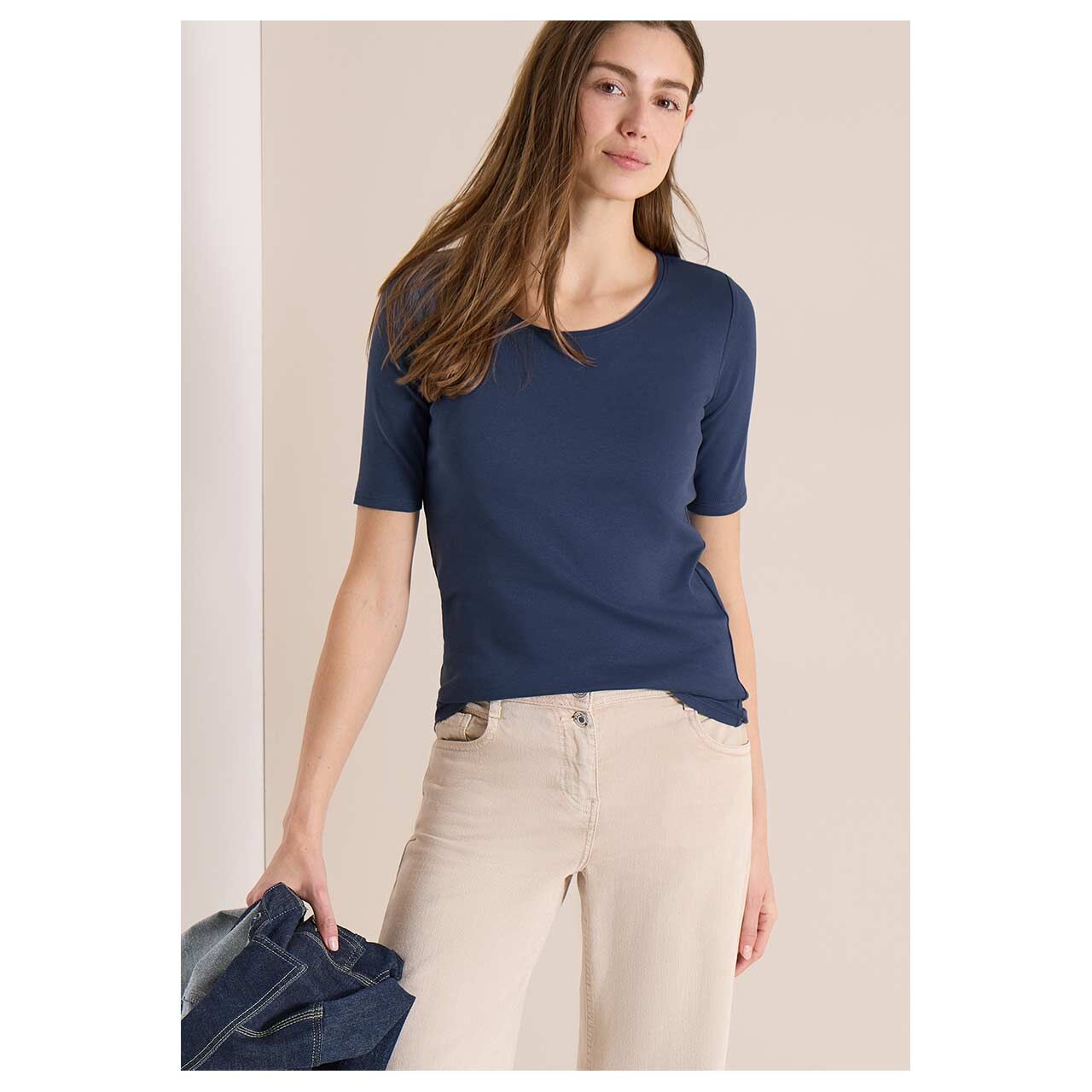 Damen T-Shirt Lena von Cecil in Blau, Ganzkörperansicht am Model