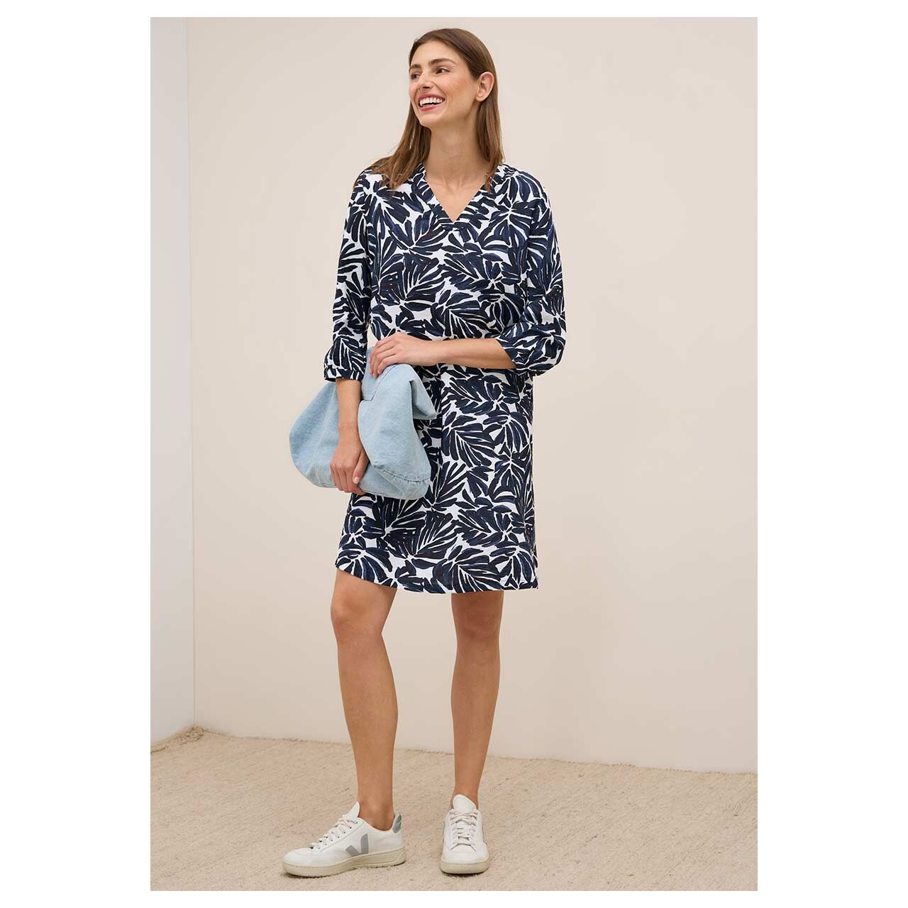 Damen 3/4 Arm Kleid Print Dress von Cecil in Dunkelblau mit Print, Vorderansicht am Model