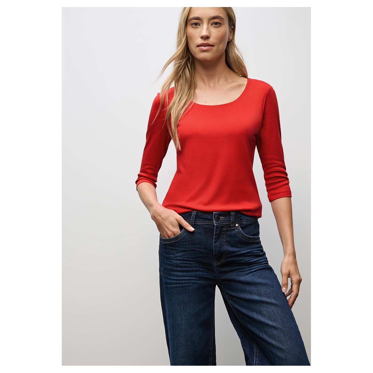 Damen 3/4 Arm Shirt Pania von Cecil in Rot, detaillierte Vorderansicht am Model