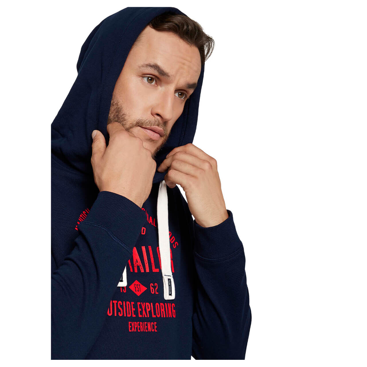 tom-tailor-hoodie-with-print-blau-rot-10668-detail-kapuze Tom Tailor Hoodie With Print Sweatshirt für Herren in Dunkelblau mit Print, FarbNr.: 10668