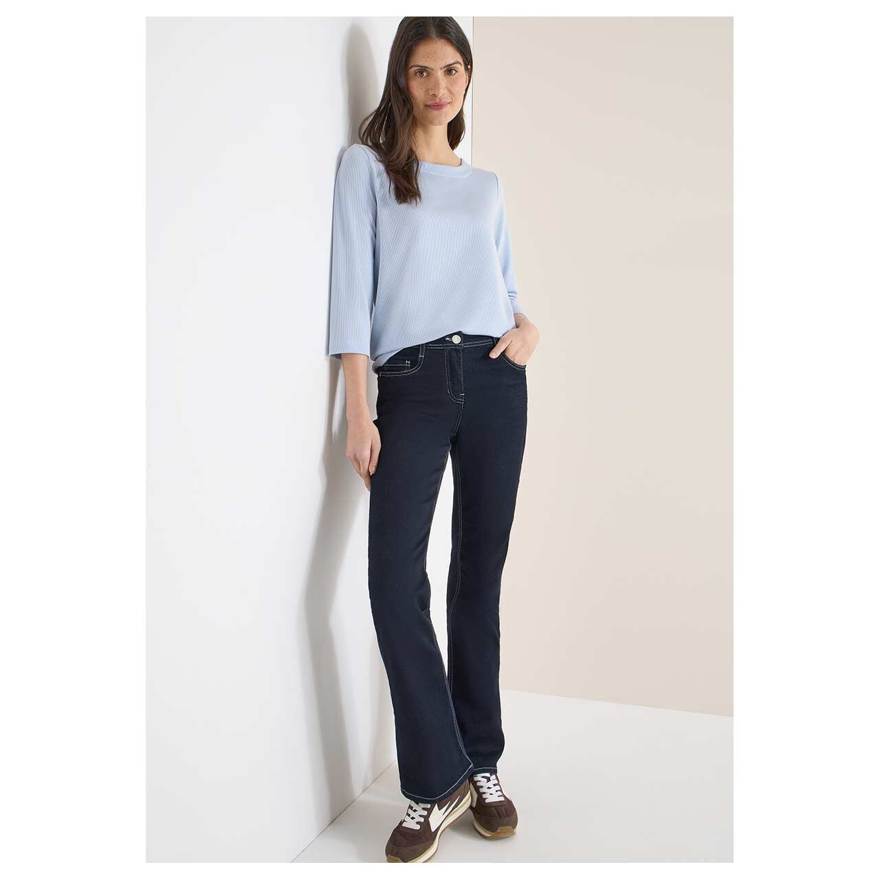 Damen 3/4 Arm Shirt Vertical Striped von Cecil in Hellblau gestreift, Ganzkörperansicht am Model