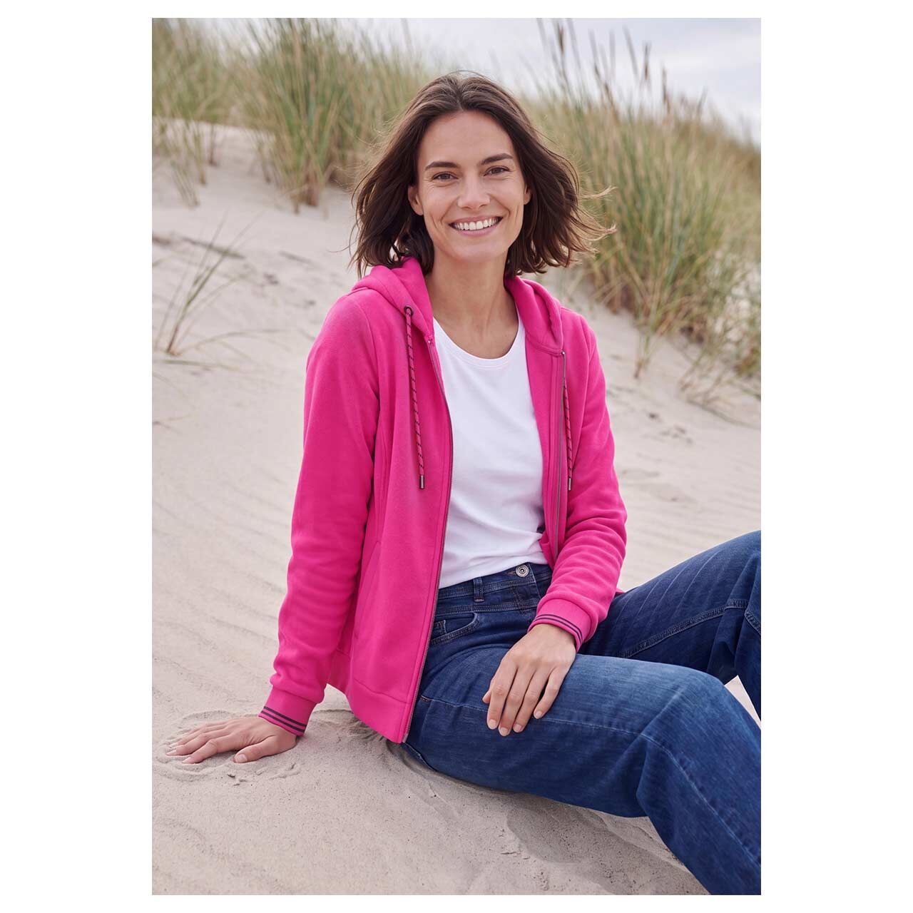 Damen Fleece Jacke Hoodie Jacket von Cecil in Pink, Vorderansicht am Model