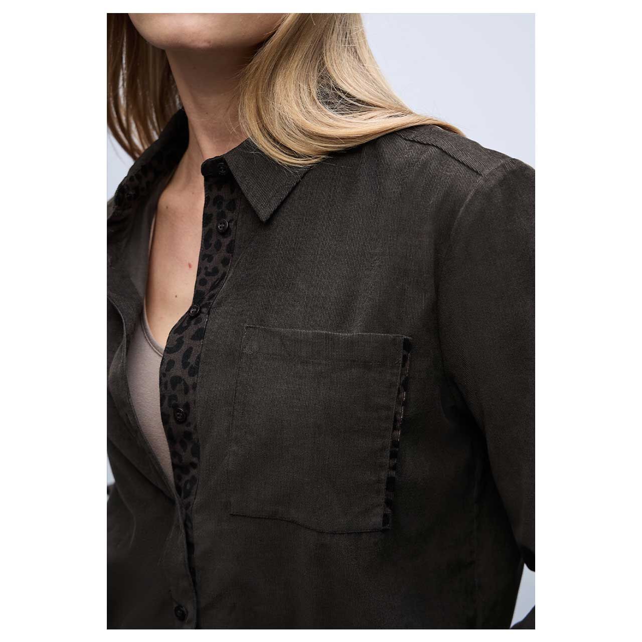 Damen Langarm Cord Bluse Corduroy Blouse von Street One in Dunkelbraun mit Print, Detailansicht vorn