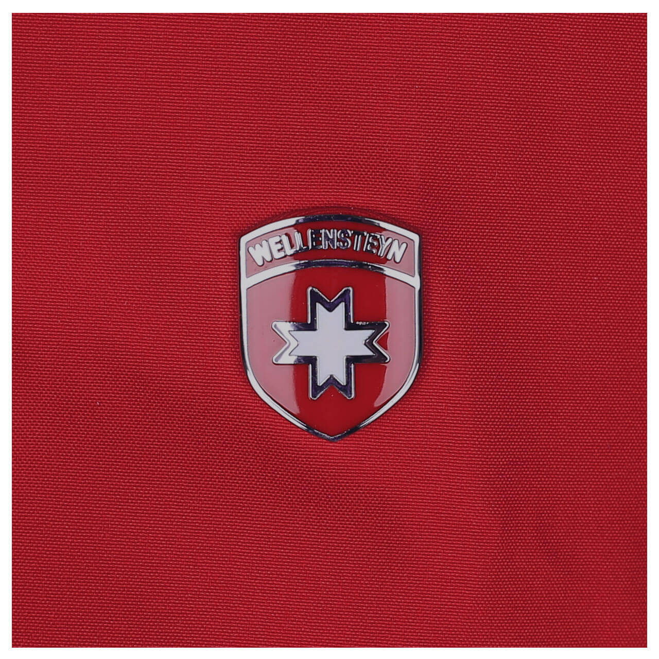 wellensteyn-jacke-avenida-red-detail Damen Jacke Avenida von Wellensteyn in Rot, Detailansicht Logo