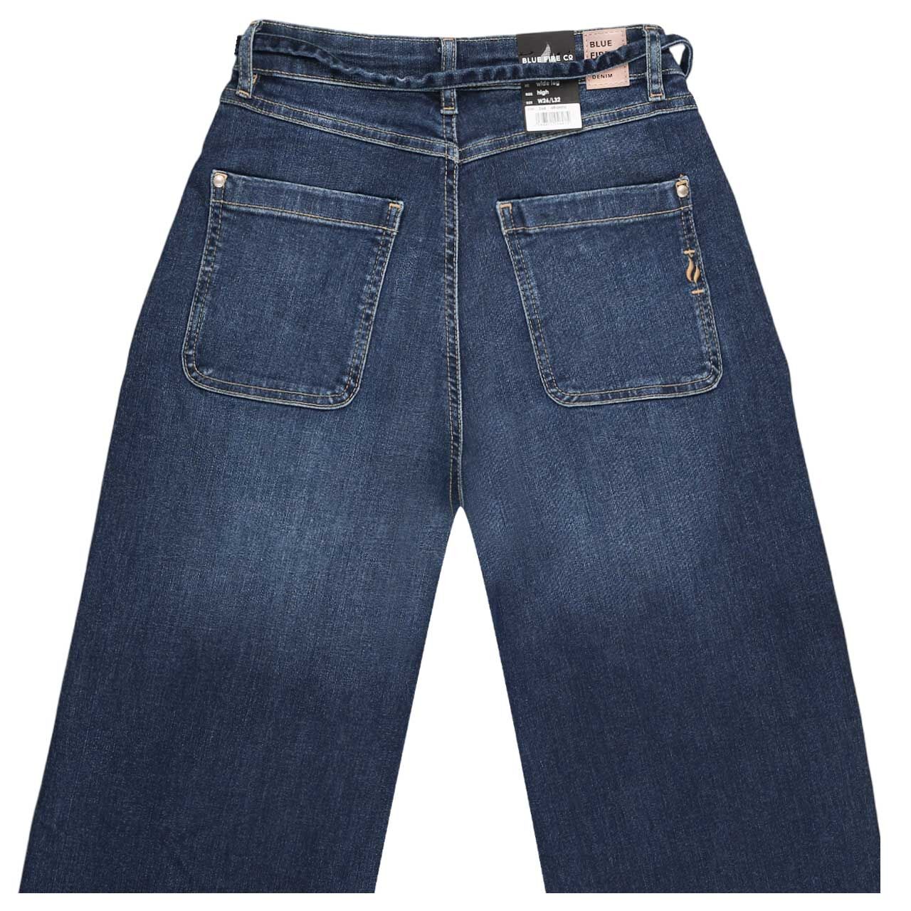 Damenjeans Judy von Blue Fire in Blau angewaschen, detaillierte Rückansicht